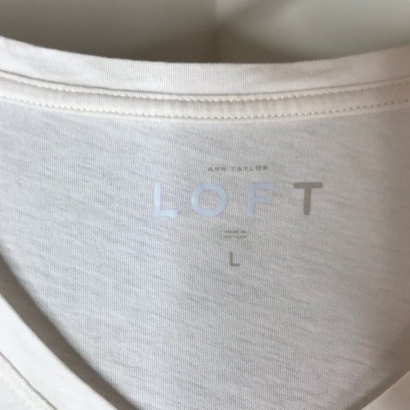 LOFT t-shirt • Size Large - Picture 2 of 4